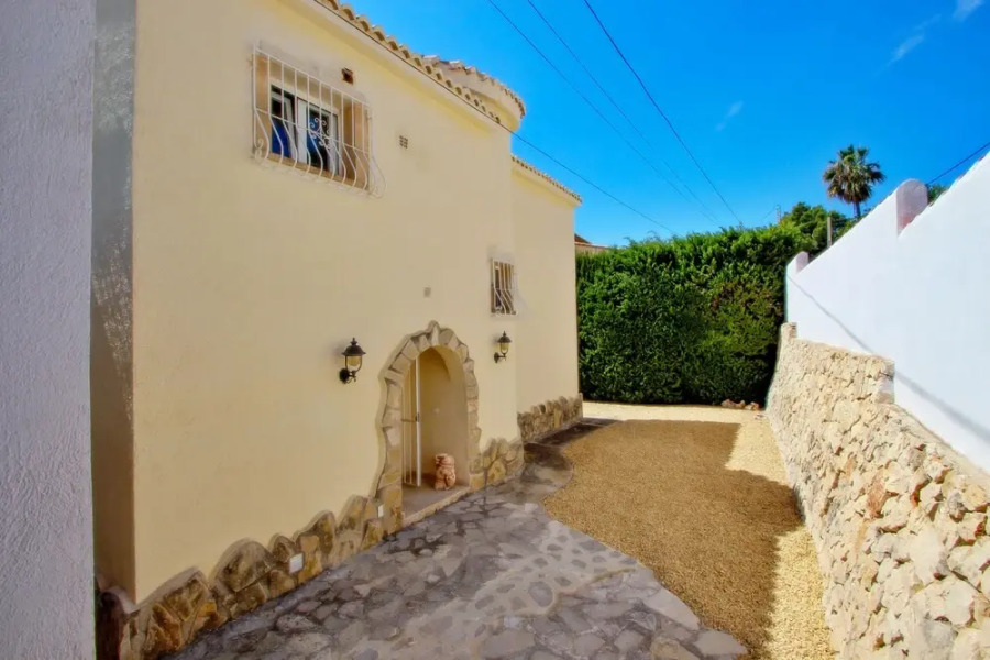 Fabya - Sea View Villa With Private Pool In Teulada