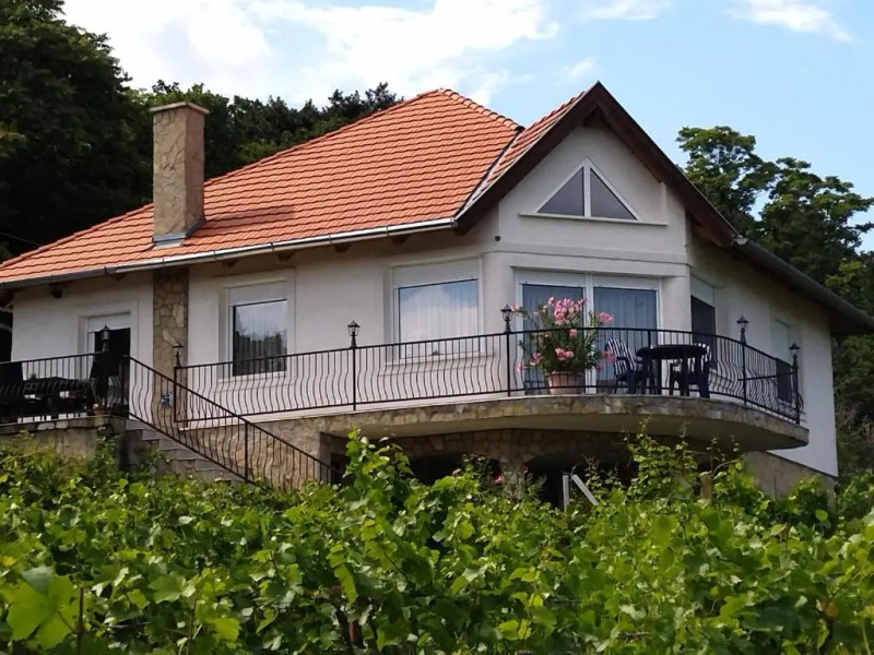 Ezüsthíd & Harmónia Vendégházak