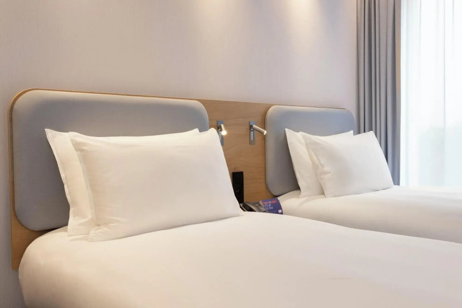 Holiday Inn Express Brussels Airport by IHG