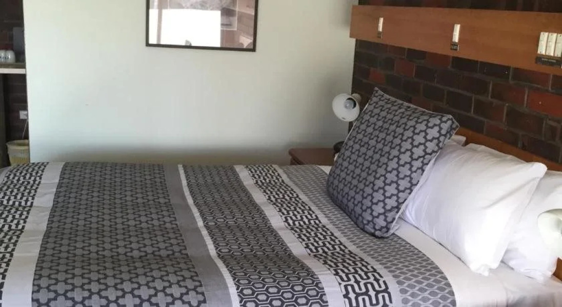 Sanz Motel Wentworth