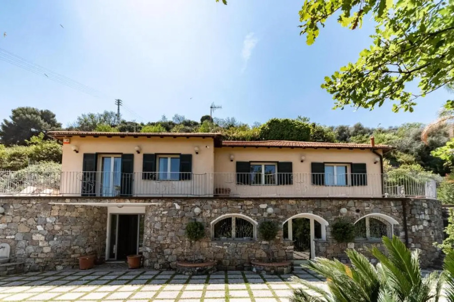 Villa Riviera- Bluchalet