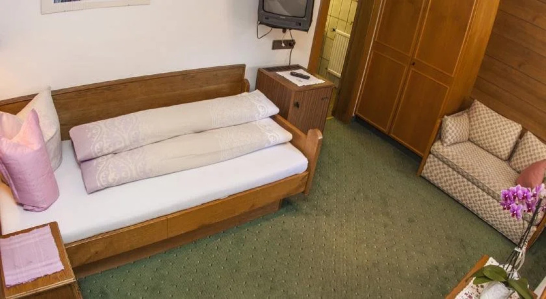 Frühstückspension & Ferienhaus Fädnerspitze