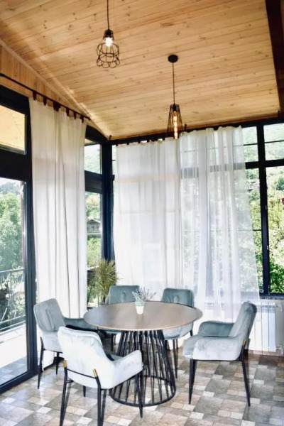 REDROOF country house hotel