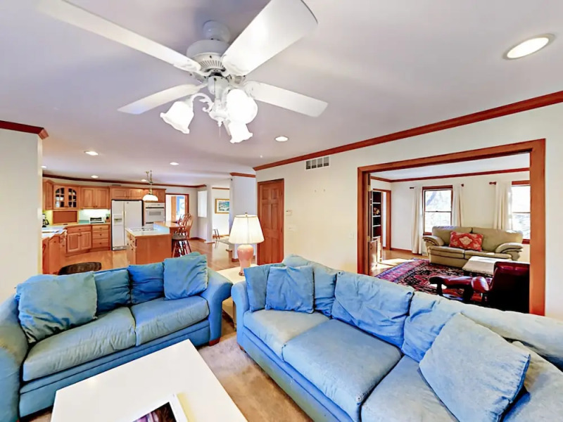 Cape Cod Bay - 4 Br Home