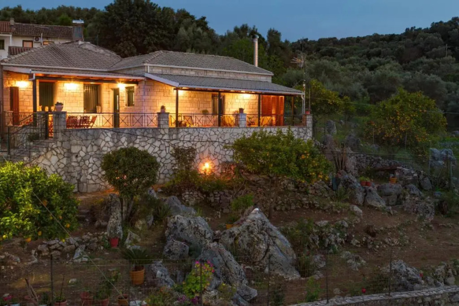 Konstas Stone Island House in Meganisi