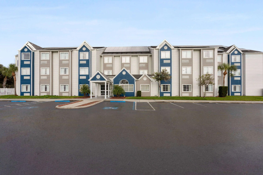 Microtel Inn & Suites by Wyndham Zephyrhills