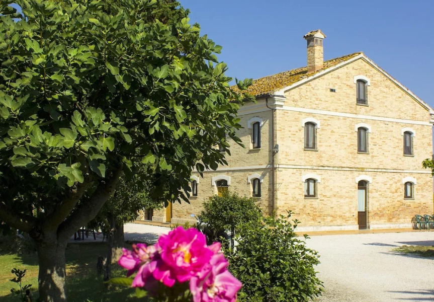 Apartment With 2 Bedrooms in Provincia di Ancona, With Shared Pool and Wifi