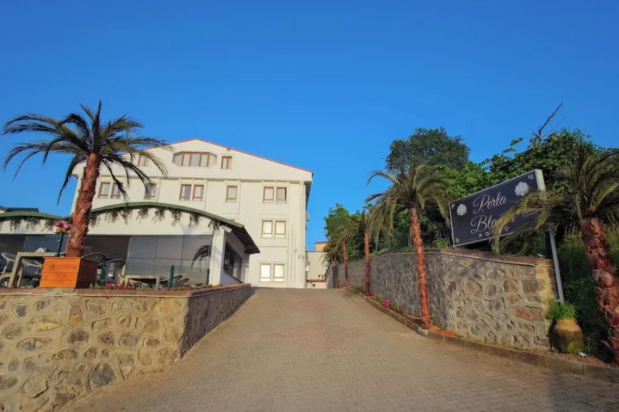 Perla Blanca Hotel