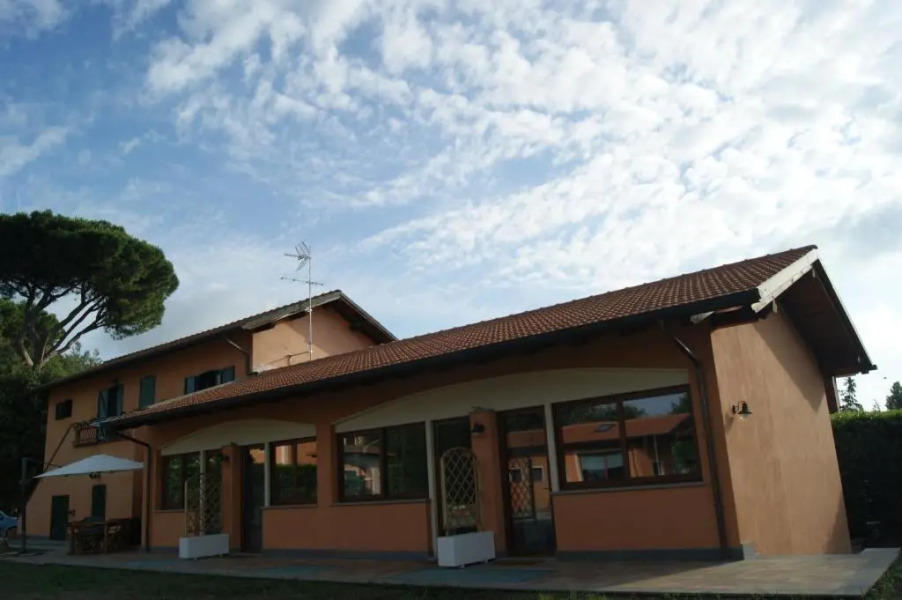 Villa Giuseppe Bernabei Guest House