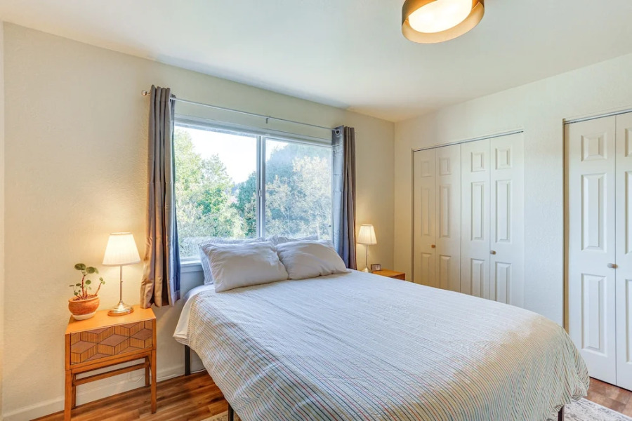 Airy Fortuna Apartment With Deck!