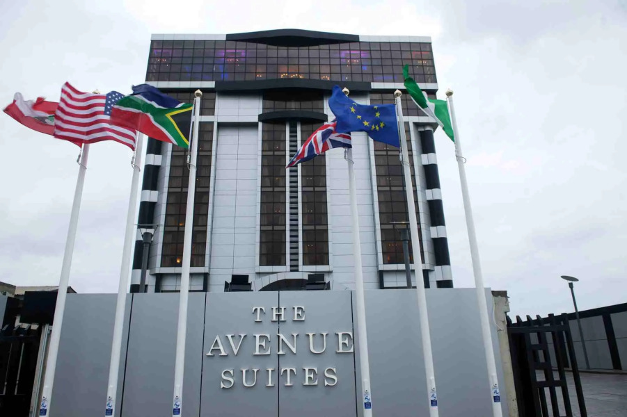 Avenue Suites