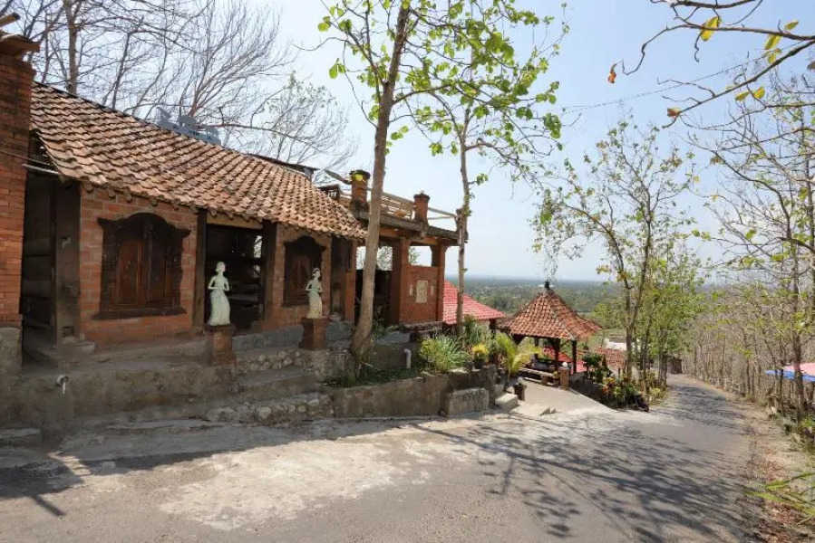 Watu Lumbung Culture Resort by ZUZU