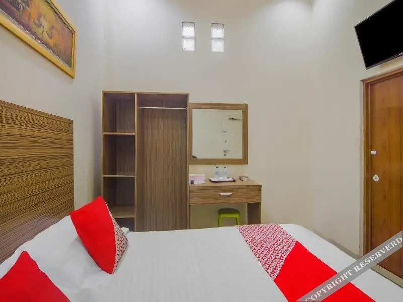 OYO 90327 Hotel Faradisa Syariah