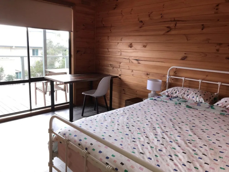 9 Boat Creek by the beach in Ventnor