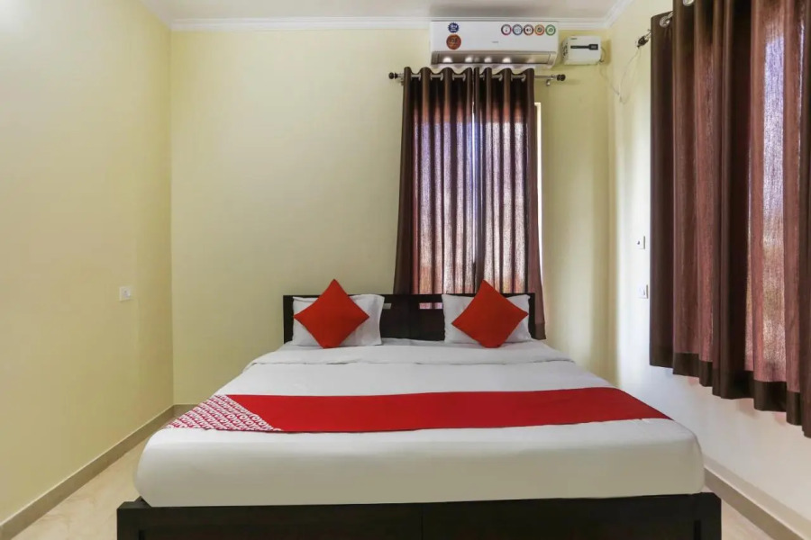 Pradeep Hostel by OYO Rooms