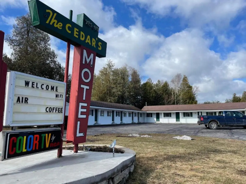 Cedars Motel