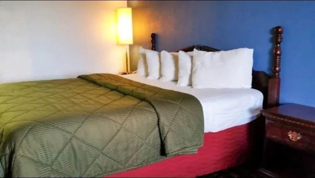 Premiere Inn & Suites