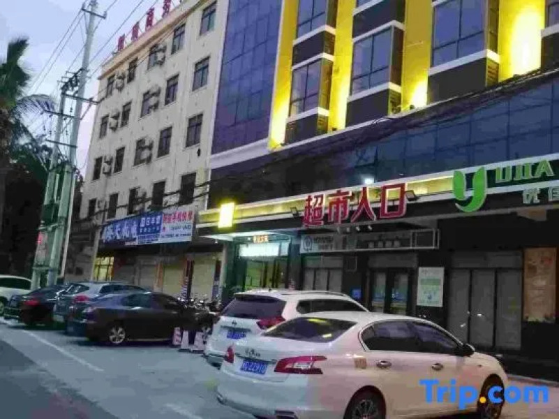 Oriental Hiku Hotel Chain