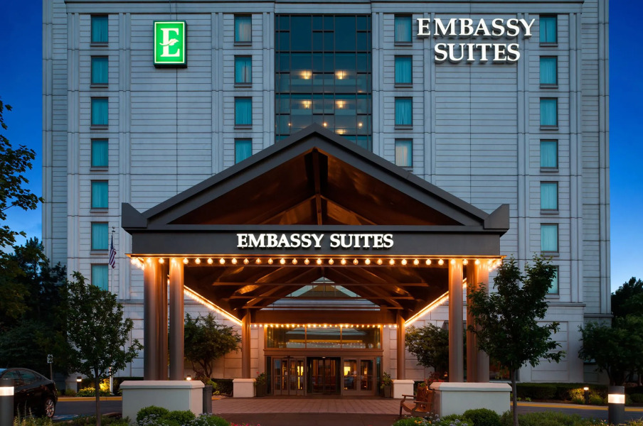 Embassy Suites by Hilton Chicago Lombard Oak Brook