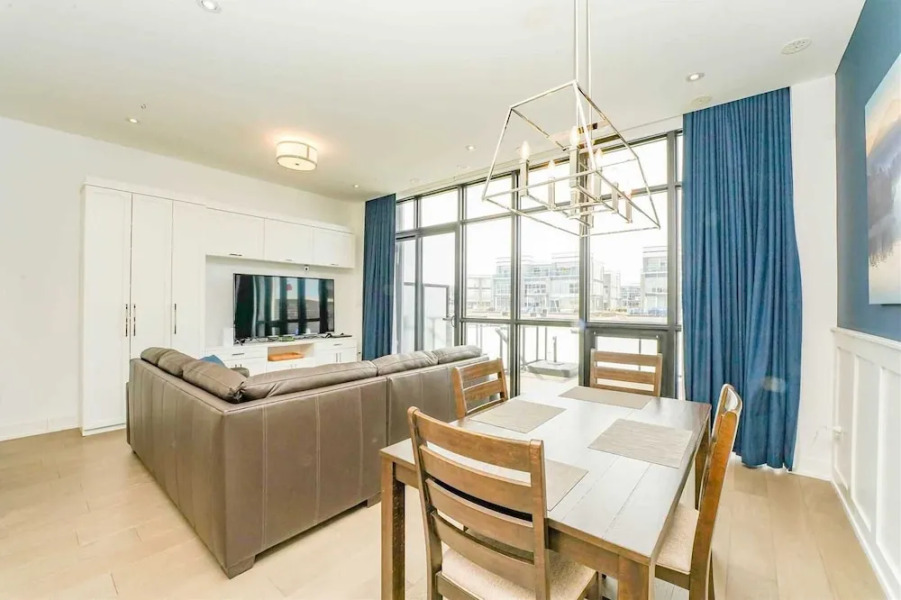 Friday Harbour Boutique Home