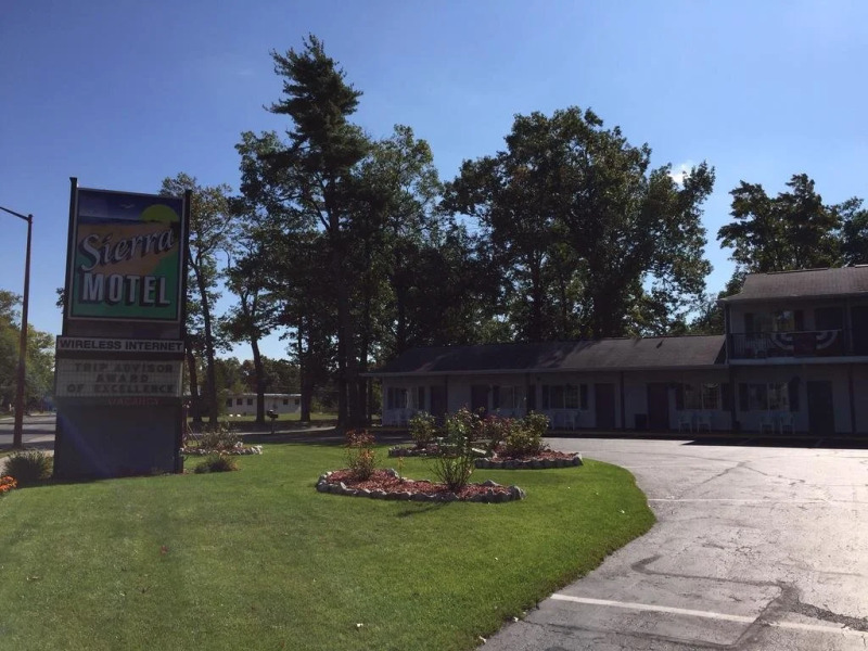 The Sierra Motel