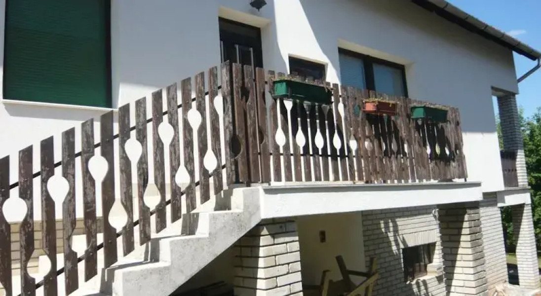 Andrea Apartman Alsópáhok