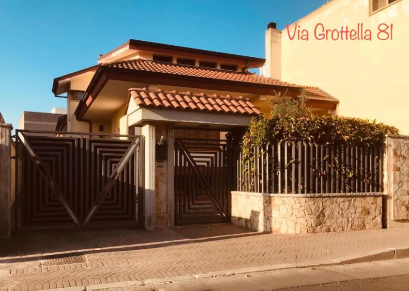 Via Grottella 81 - In Locazione Turistica