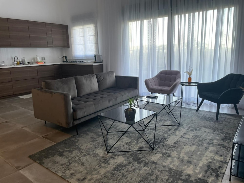 Deluxe Apartment with Private GardenArea