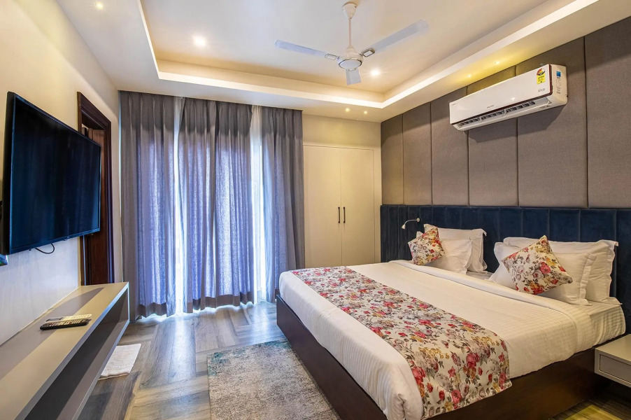 The Hotel Js Souvenir