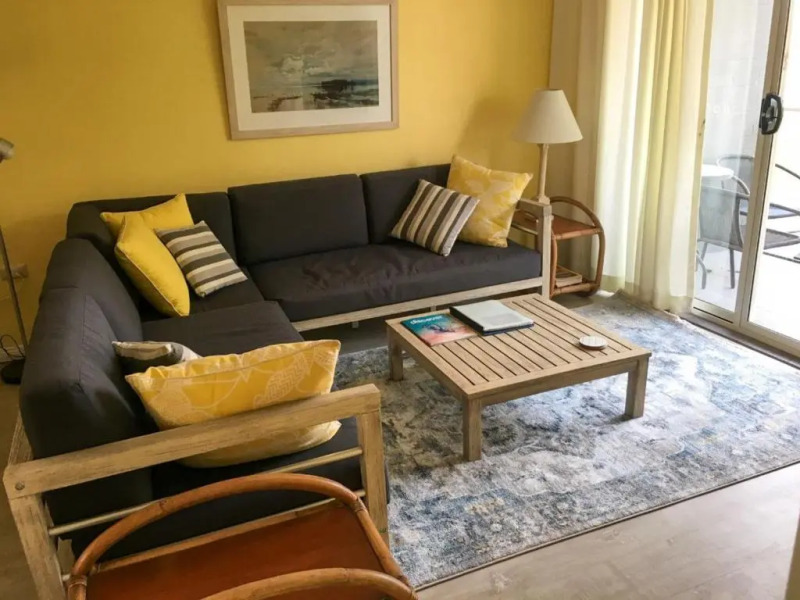 BEACHFRONT 4 Unit 4 of 12 Bundella Ave LC