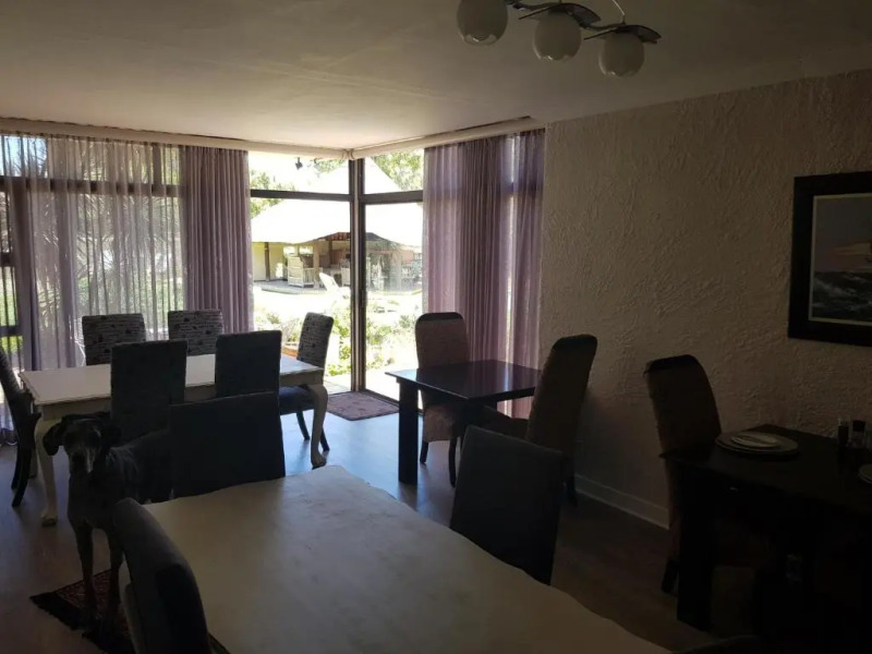 12 on Vaal Drive Guesthouse