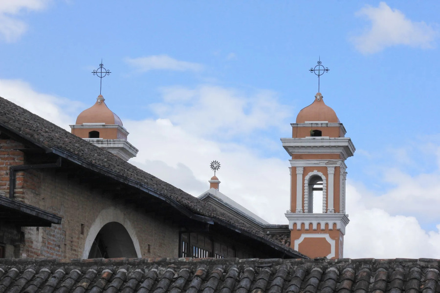 Friends Hotel & Rooftop - Historic Center & Museums