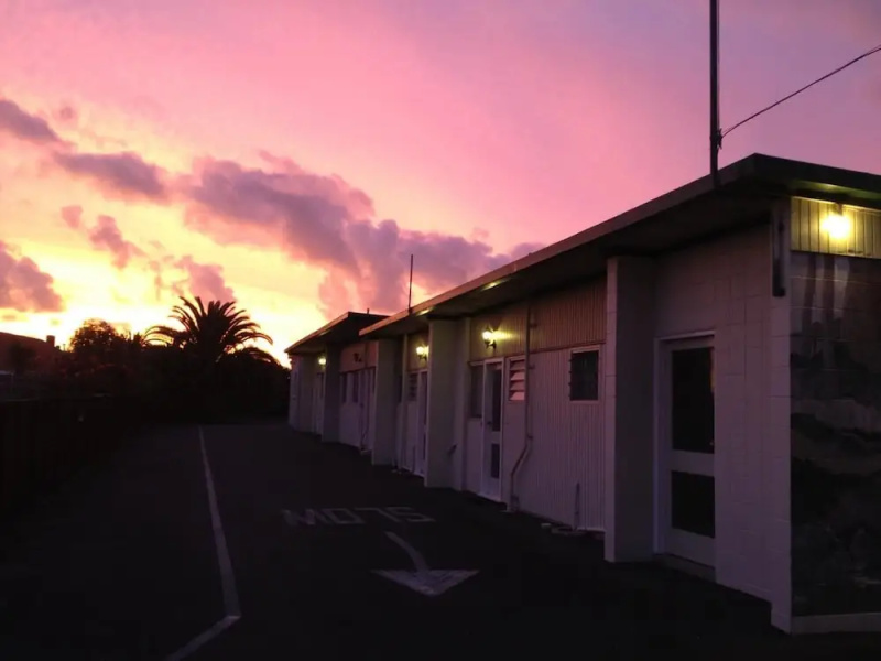 Parkview Motel
