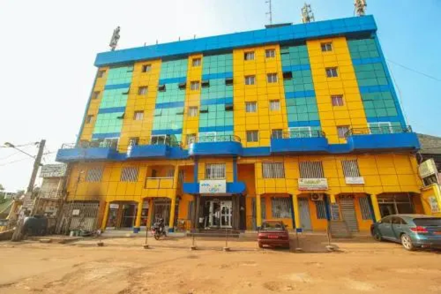 Oasis Hotel