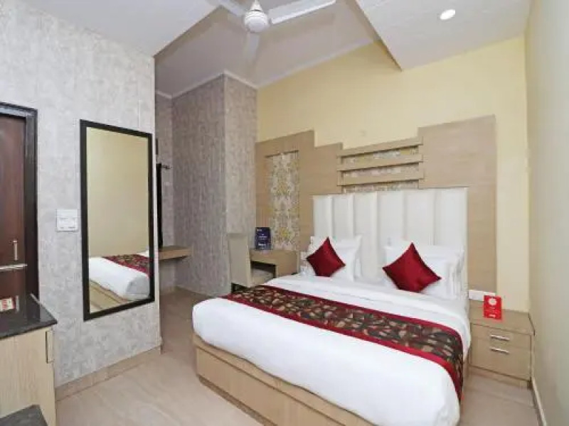Sparsh Hotel & Resort