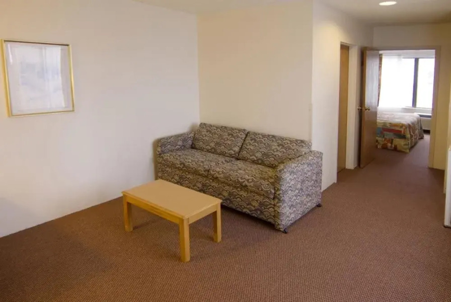 Americas Best Value Inn-Courtyard Inn