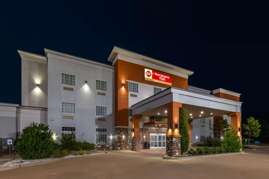 Best Western Plus Coweta's 1st Hotel