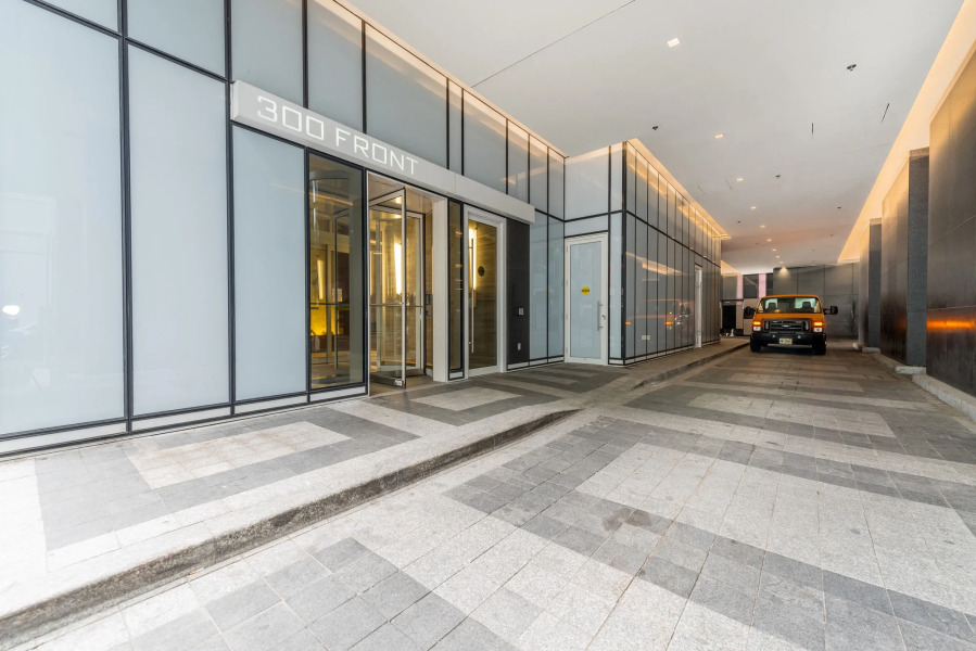 Grand Royal Condos - CN Tower