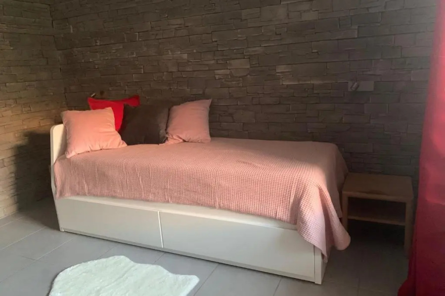 33m top floor flat - next to the sloap in a nice residence #AH8