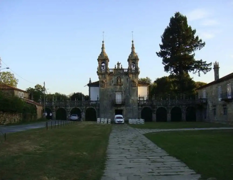 A Estrada 100126 6 Bedroom Holiday home By Mo Rentals