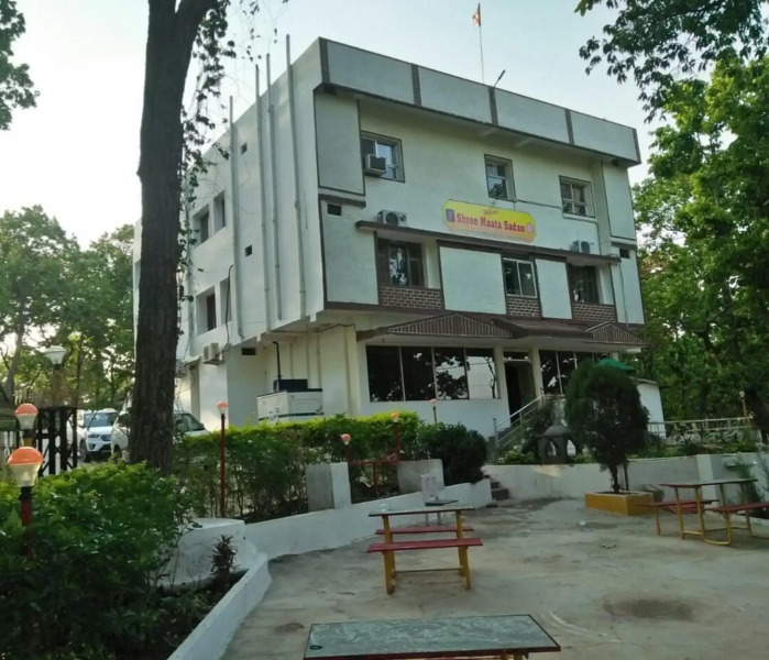 Hotel Shree Mata Sadan