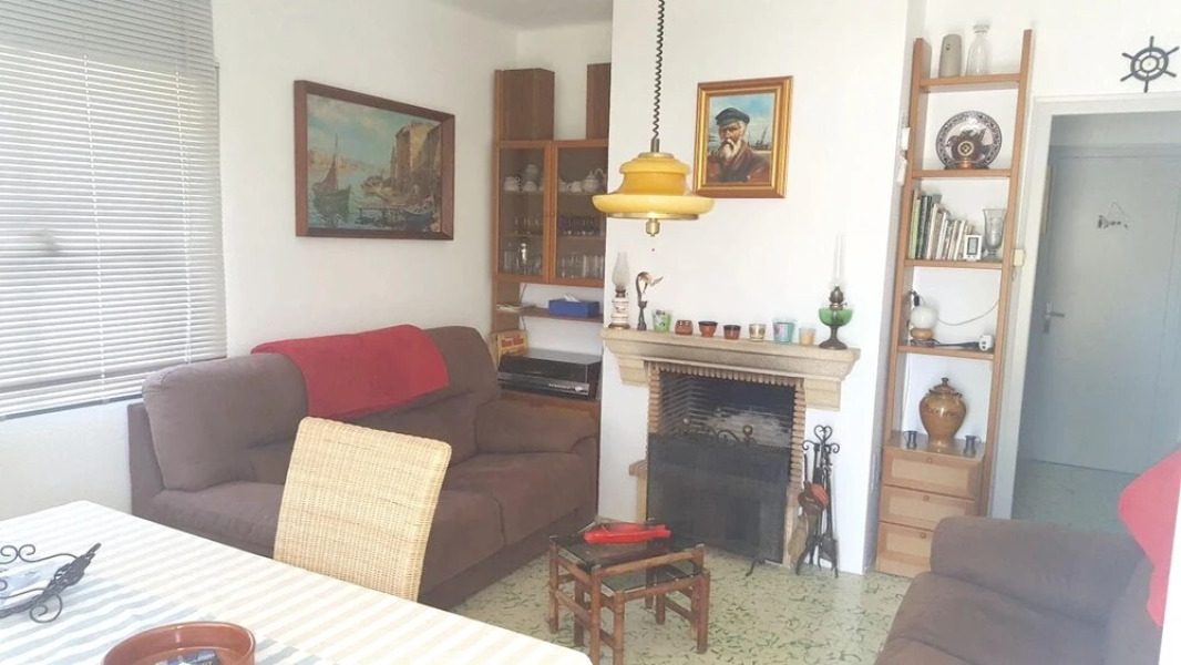 House With 3 Bedrooms in Alcanar, With Enclosed Garden and Wifi Near the Beach