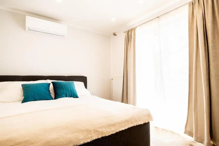 Tom's Seeblick Domizil