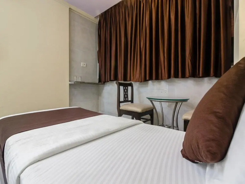 OYO 394 Hotel Panvel Palace