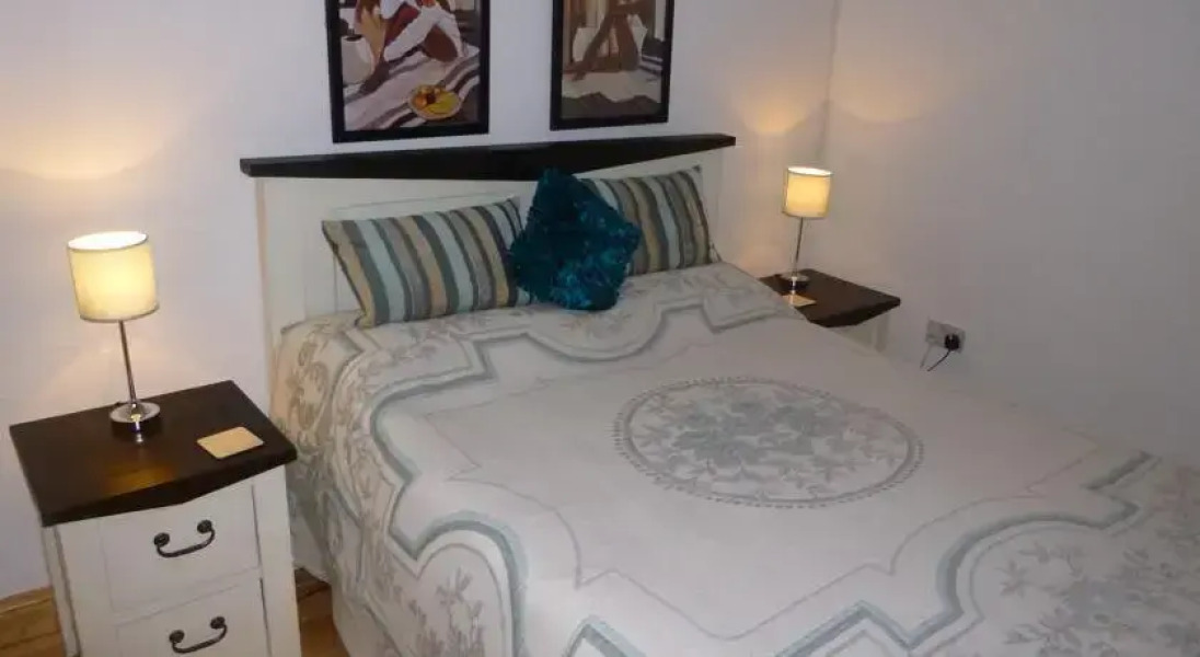 Belan Lodge - Courtyard Accommodation,"The Francis Richard"