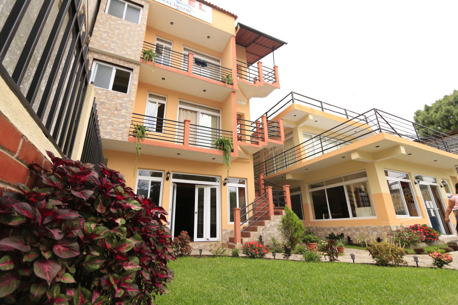 El Delfin Hotel y Restaurante