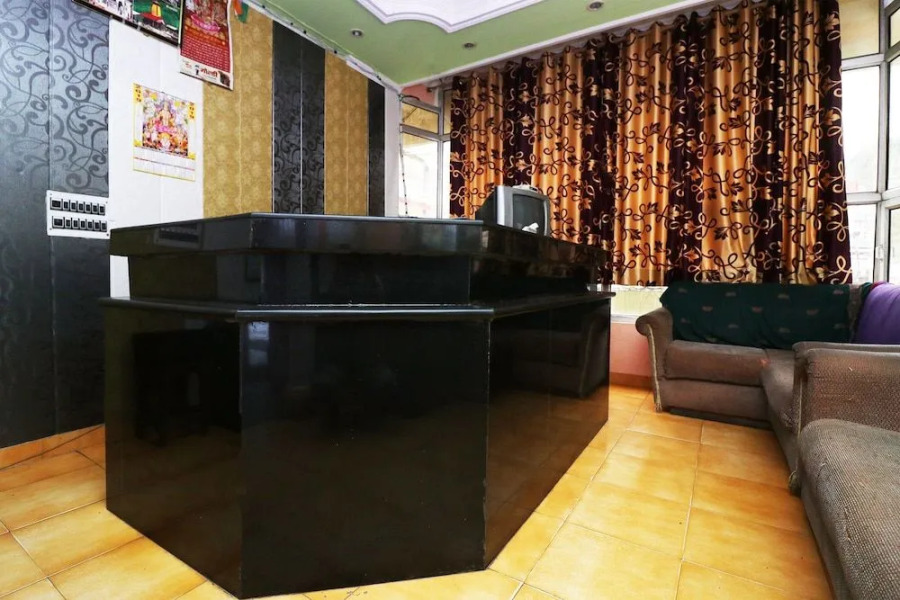 Oyo 44250 New Hotel Shivlok