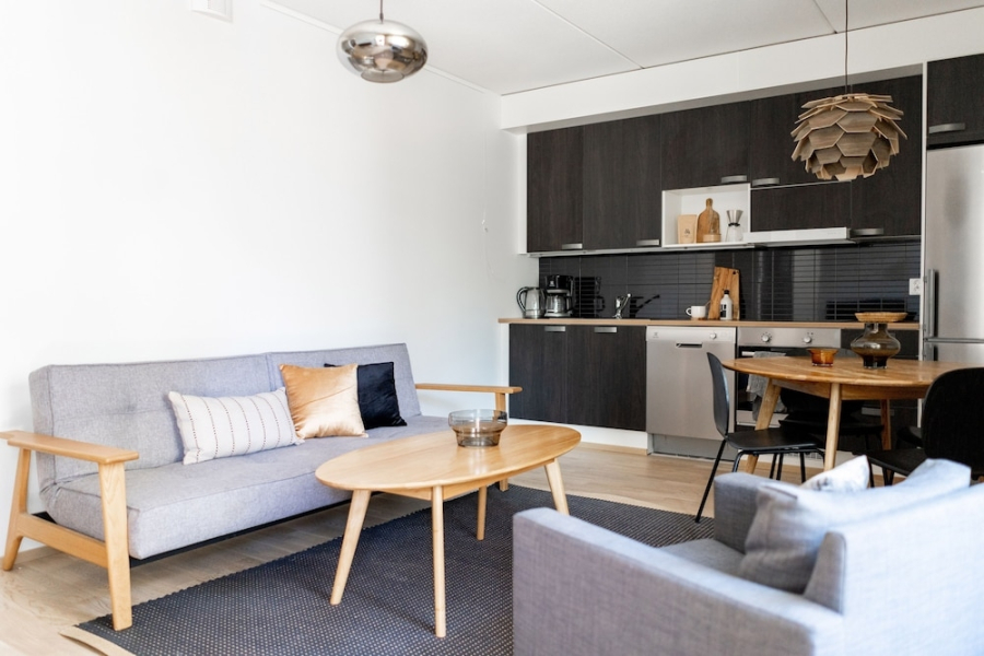 Stylish 1br with balcony in new building