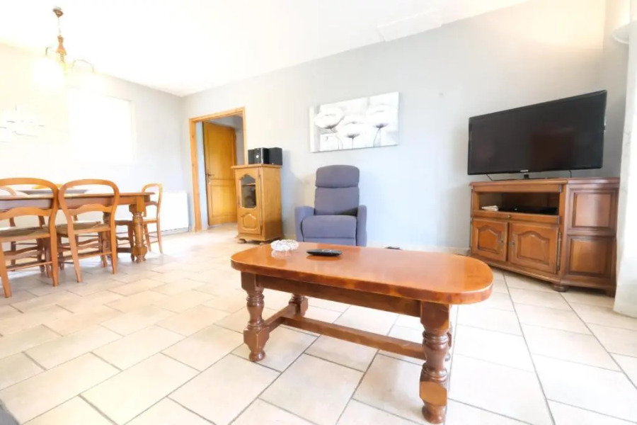 LS2-375 CARABANO Partie de maison avec piscine à partager, 2 personnes, à Cheval Blanc, Luberon, Provence