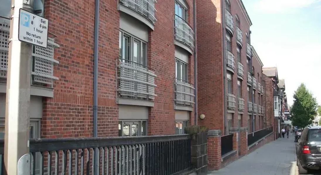 Apartment City Way